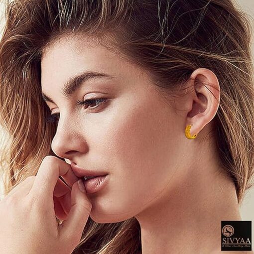 model wearing- SIVYAA grid textured round flattish edge gold finish pure silver hoop