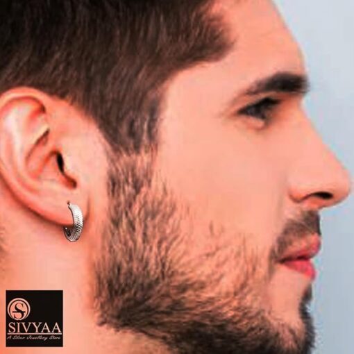 model wearing-SIVYAA men's round grid textured curvish edge 15mm pure silver hoop bali earring